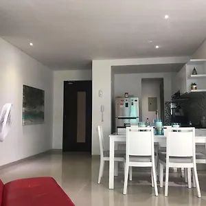 Apartamento Amoblado Para 8 Personas , Cartagena Colombia